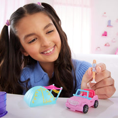 Barbie Mini Barbieland set de păpuși și vehicule de jucărie, păpușă de 1,5 inci și vehicul de jucărie iconic cu surpriză care își schimbă culoarea, HYF43 Papusi Naty Shop