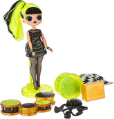 L.O.L. Surprise! OMG Remix Rock BHAD GIRL Modepuppe mit 15 Überraschungen - mit Schlagzeug, Outfit, Schuhen, Bürste, Puppenständer, Songtext-Magazin & Plattenspieler-Paket - Für Mädchen ab 4+ Jahren