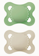 Suzetă MAM din cauciuc natural, 2-6 luni, cu tetină simetrică, plată și flexibilă, cu cutie autosterilizabilă, neutră mată, 2 bucăți