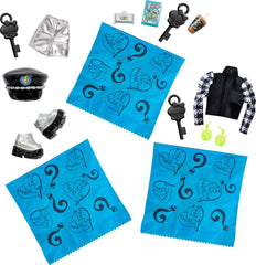 Monster High HKY62 - Păpușă și Set de Modă, Frankie Stein cu Dulap și peste 19 Accesorii, Secretele Skulltimate, Jucărie de Păpușă pentru Copii cu Vârsta de 4 Ani și Peste