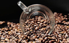 Kaffeespezialität Aus Afrika - Kaffee Aus Kenia - Eine Spezialität Afrikas (Ganze Bohnen, 1000g) - Länderkaffee - Spitzenkaffee - Säurearm - Schonend Und Frisch Geröstet