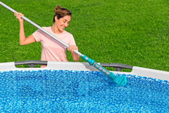 Bestway AquaSurge batteriebetriebener Poolsauger 251 cm