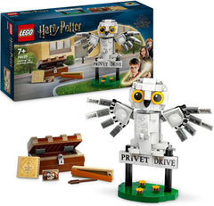 LEGO Harry Potter Hedwig im Ligusterweg 4 Spielzeug-Eulen-Set für Kinder, baubare Tierfigur mit Hogwarts-Koffer, kleines Geschenk für Jungen, Mädchen und alle Fans ab 7 Jahren 76425 Bausets Besuchen Sie den LEGO-Store Single
