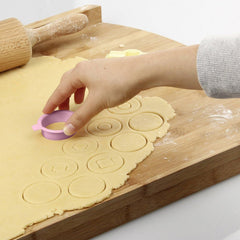 Formă de biscuiți Zenker 44835 Linzer, plastic, set 4 piese, roz/gri