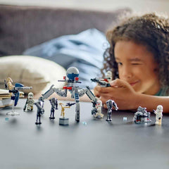 LEGO Star Wars 75372 Clone Trooper & Battle Droid Battle Pack, inkl. 4 Minifiguren, 5 Droiden und Speeder-Motorrad mit Shooter – Konstruktionsspielzeug für Jungen und Mädchen ab 7 Jahren. Bausätze Besuchen Sie den LEGO-Store