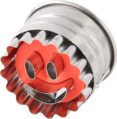 Formă de biscuiți Dr. Oetker Ø 5cm "Față zâmbitoare", Formă de biscuiți pentru sezonul de Crăciun, Formă de biscuiți cu ejector pentru biscuiți și fursecuri - Se poate spăla în mașina de spălat vase (Culoare: Argintiu/Roșu) Cantitate: 1 bucată, 1499