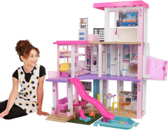 Barbie Dream House (114 Cm), casă de păpuși cu 3 etaje, piscină, tobogan, lift pentru scaun cu rotile, 75 de accesorii, păpuși, Potrivit ca cadou pentru copii cu vârsta de 3 ani și peste, GRG93 Casute de papusi Naty Shop Versiunea 2021