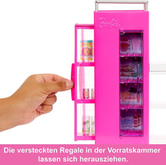 Păpușă Barbie Pantry Playset cu peste 25 de piese și accesorii de bucătărie - Perfectă pentru micii gurmanzi și cadou pentru copii cu vârsta de 3 ani și peste, HJV38