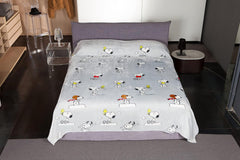 Kanguru Bed, Tagesdecke, Fleecedecke für Doppelbett, Mikrofaserdecke, Snoopy Peanuts GRAU, 230X230Cm, Sommerdecke, Schlafzimmer-Tagesdecke Betten und Decken Besuchen Sie den Kanguru-Store