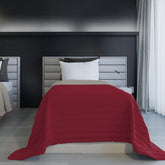 Pătură de vară din lenjerie de pat italiană, ignifugă, microfibră, bicoloră, bordeaux/gri deschis, 170 X 270 cm Plapumi si pilote Naty Shop Titlu implicit