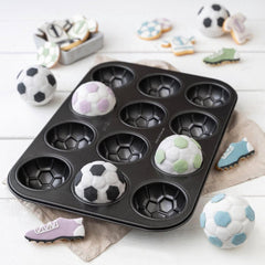 Zenker 12Er Muffinform – Muffinbackblech Für Muffins Und Cupcakes Aus Der Serie Soccer Baking– Hitzebeständiges 12Er Muffinblech Mit Antihaftbeschichtung, Schwarz Formen und Bleche zum Backen Naty Shop