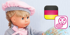 Bayer Design 94635AX Funktionspuppe Charlene mit Haaren und Schlafaugen, spricht und singt 90 Sätze, 2 Gedichte und 8 Lieder, 46cm, Puppe mit viel Zubehör, 1,30 kg, Rosa, Grau