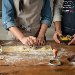 Formatoare de ravioli și fursecuri Marcato, aparat de ravioli, forme de fursecuri, lemn masiv și aluminiu turnat, fabricate în Italia, ștampilă rotundă de 80 mm