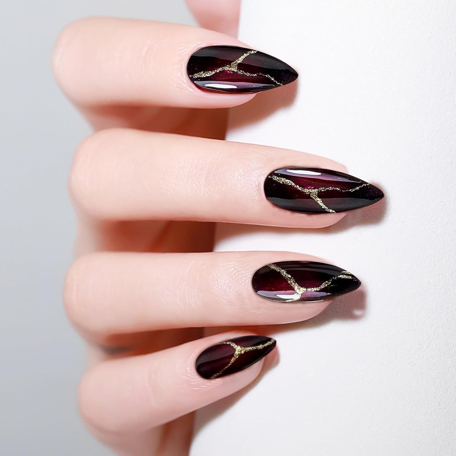 24 de bucăți de unghii artificiale roșii și negre, unghii artificiale pentru lipit, unghii false cu lipici de unghii, vârfuri de unghii în formă de migdală, unghii artificiale cu acoperire completă, set de unghii prin presare, unghii false roșii și negre