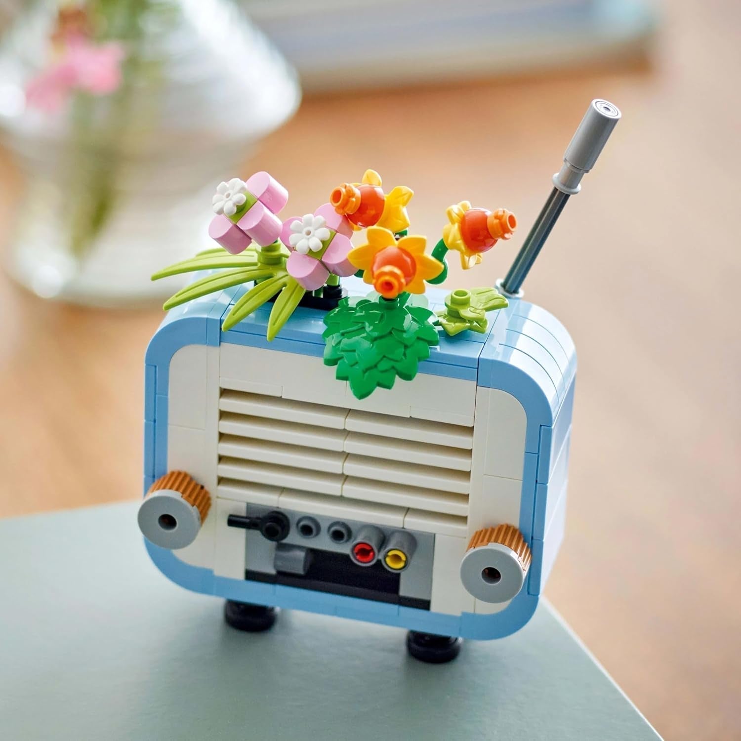LEGO Creator 3In1 Disc-Player mit Blumen – umwandelbares Spielzeug in ein Radio oder Mikrofon – Musikspielzeug für Kinder – kreative Geschenkidee für Mädchen und Jungen ab 8 Jahren 31172 Bausets Besuchen Sie den LEGO-Store