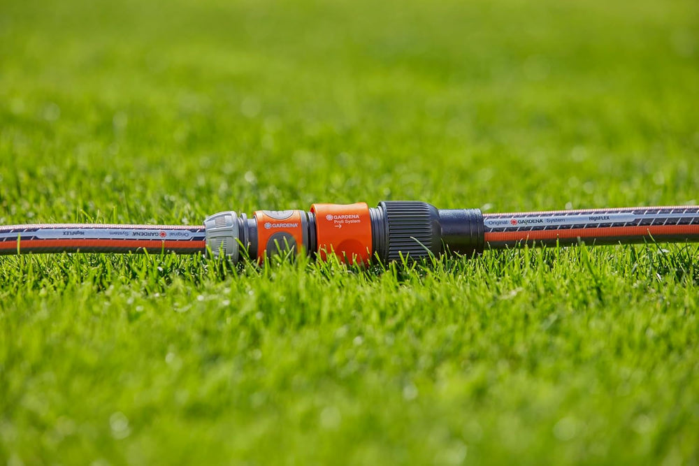 Cuplaj reducție Gardena Professional System: Cuplaj pentru conectarea Sistemului Profesional la Sistemul Original Gardena, pentru furtunuri/pompe (2830-20)