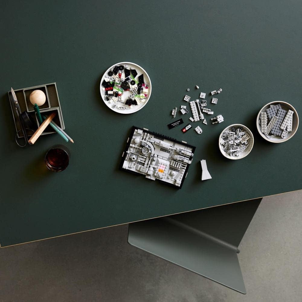 LEGO 75329 Star Wars Death Star Trench Run Diorama Set, kit model pentru adulți cu X-Wing-ul lui Luke Skywalker, merchandise pentru fani din A New Hope, decorare cameră, cadou Seturi de constructie Besuche den LEGO-Store