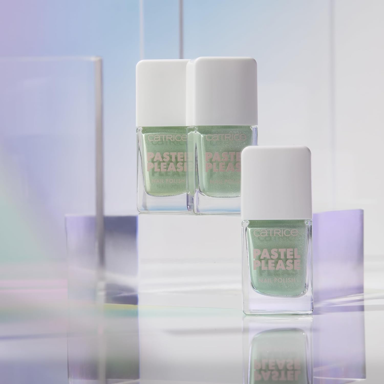 Oja Catrice Pastel Please 040 Mint Breeze, ojă strălucitoare verde deschis, colorată intens, foarte pigmentată, vegană, 10,5 ml