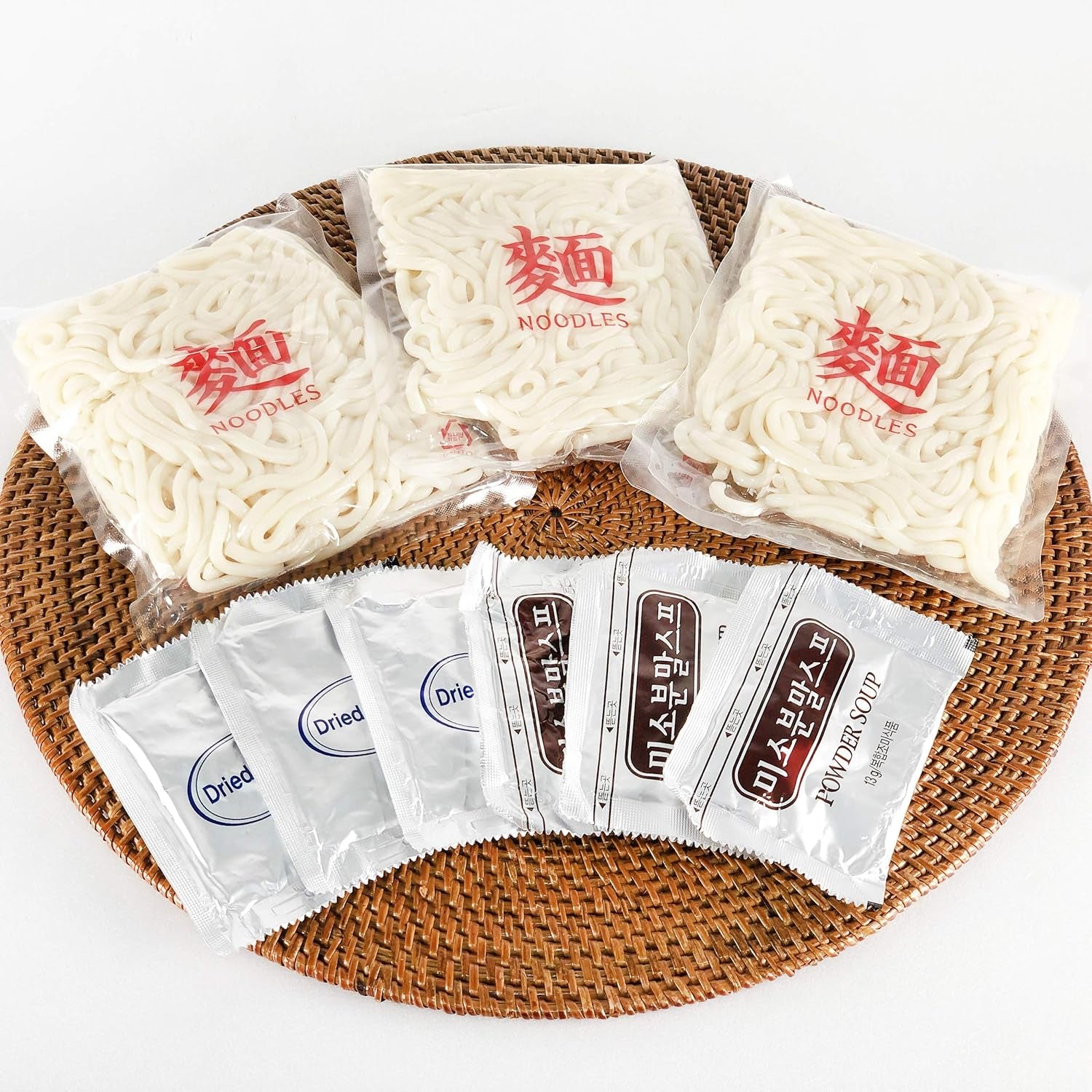 Allgroo Udon Instantnudeln – Miso, Udon-Suppe, würzig, aromatisch, schnelle Zubereitung – enthält 3 Portionen – 1 x 690 g