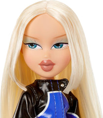 Bratz Scorchin' Cloe - Include 1 păpușă la modă cu ținută și accesorii, Păpuși inspirate din motorsport, Jucărie drăguță pentru fete