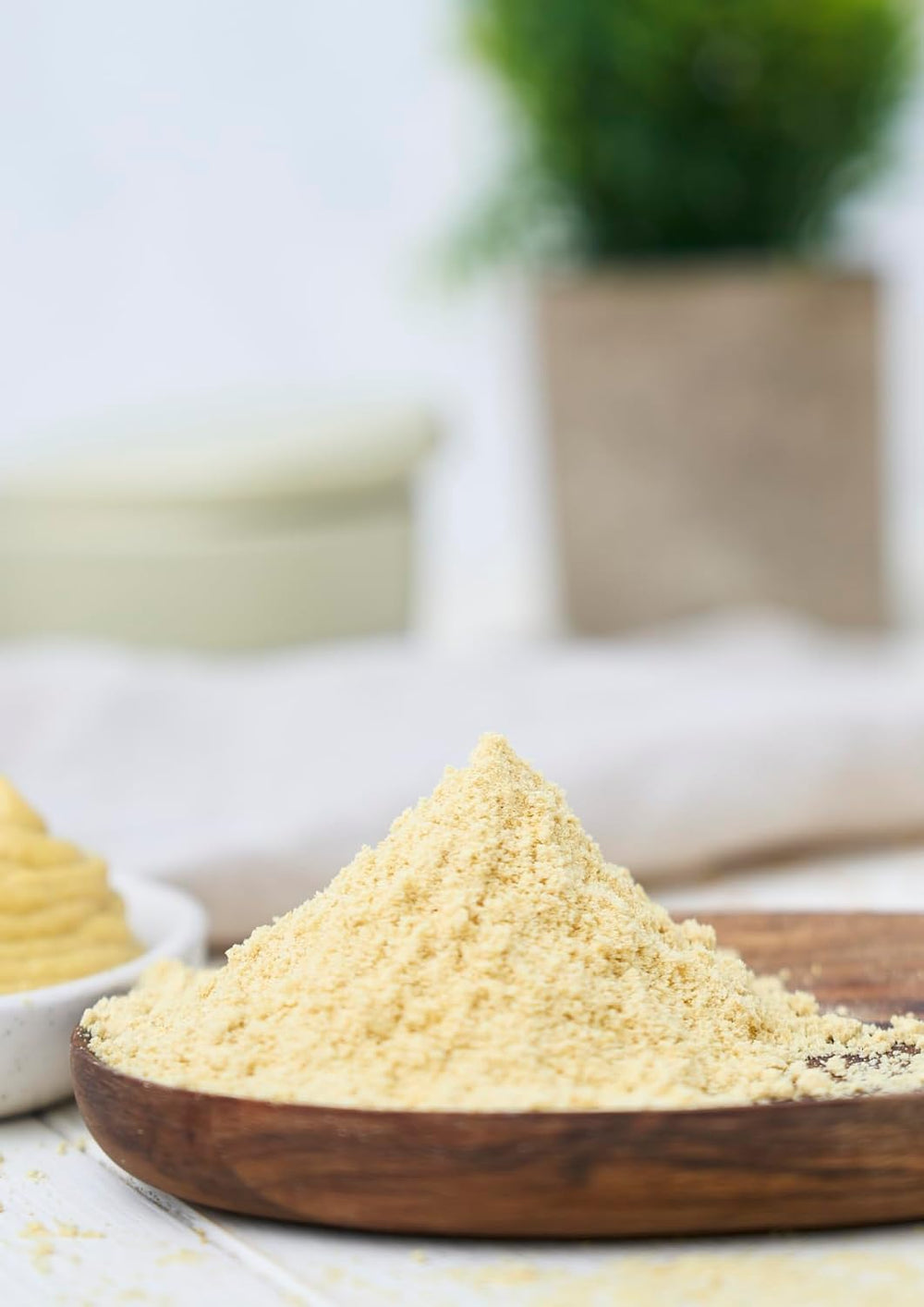 Fuchs Gewürze - Senfkörner gemahlen - für die Zubereitung von Rubs, zum Verfeinern von Suppen und Saucen - natürliche Zutaten - 45 g in wiederverwendbarer, recyclebarer Dose