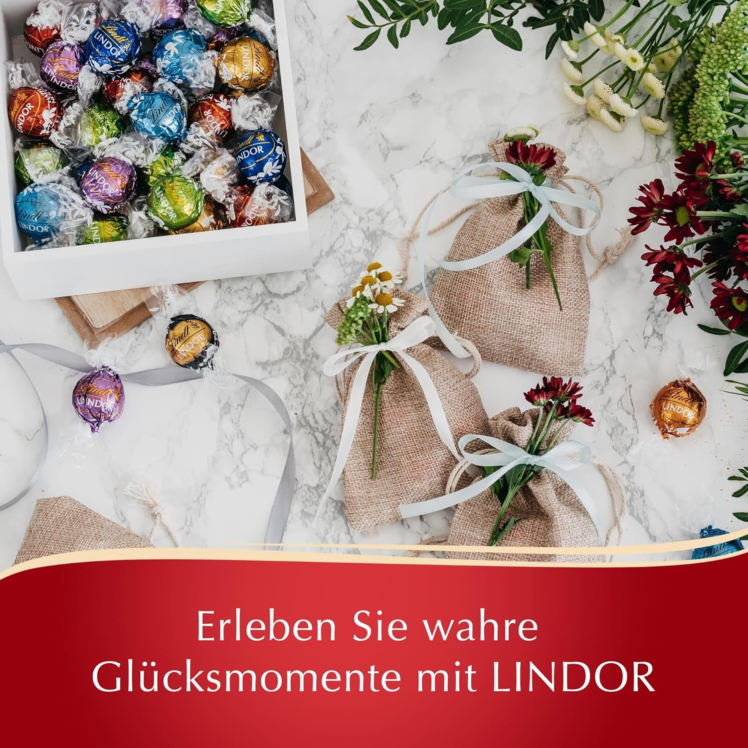 Lindt-Schokolade | LINDOR-Sortiment | 1371g | 110 Trüffel in feiner Schokolade mit zartschmelzender Füllung | Schenken Sie Schokolade zum Teilen