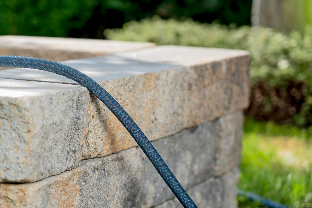 Set Gardena Liano Xtreme 1/2 inch, 10 m: Furtun de grădină extrem de robust din material textil, pentru robinete de interior, cu furtun interior din PVC, ușor, rezistent la intemperii (18460-20)