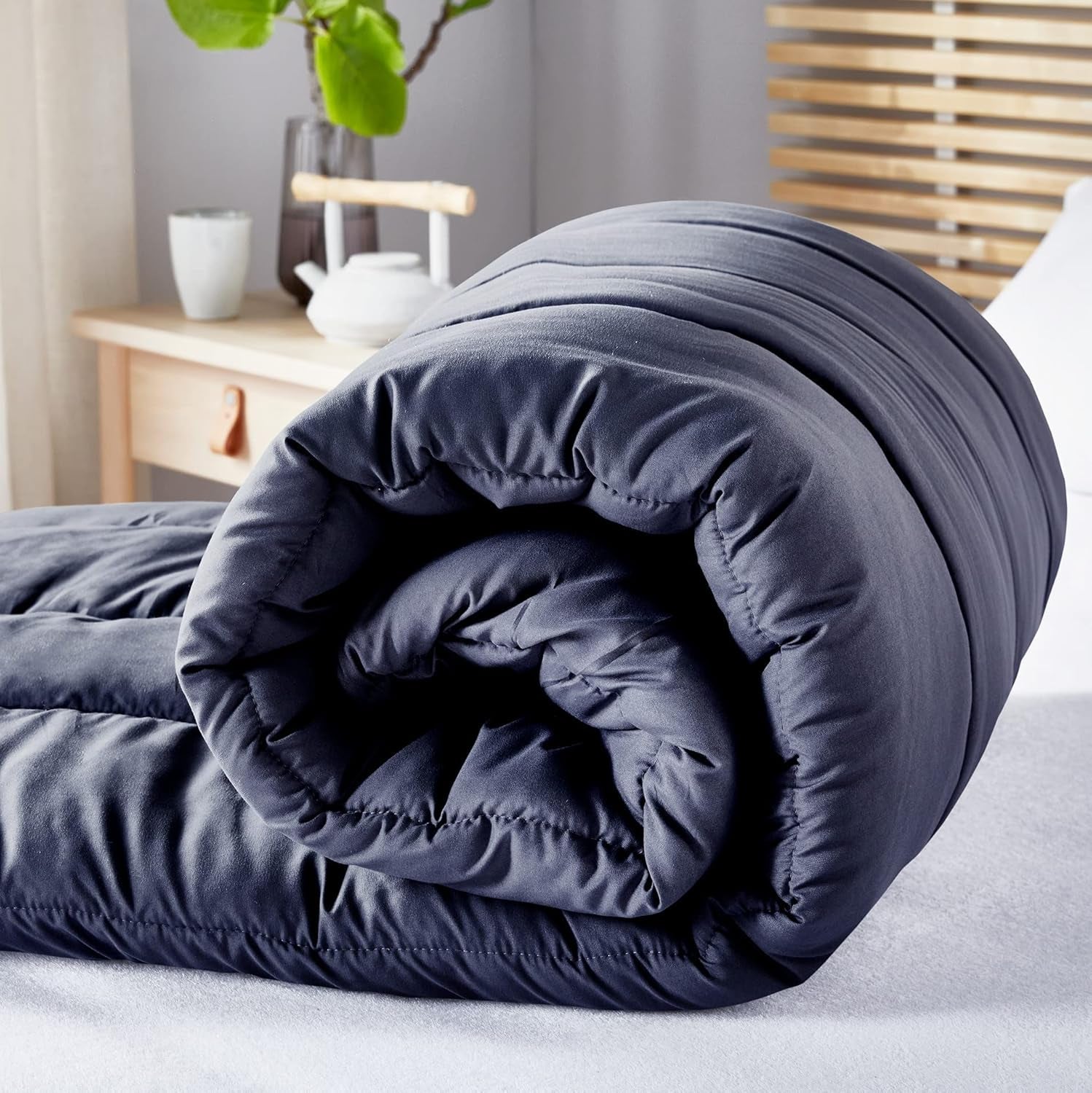 Pikolin Home - Wendedecke 300 G - Zweifarbige nordische Füllung - Für Bett 105 - bequem, warm, atmungsaktiv, grün, 180 x 260 cm Steppdecken und Steppdecken Naty Shop