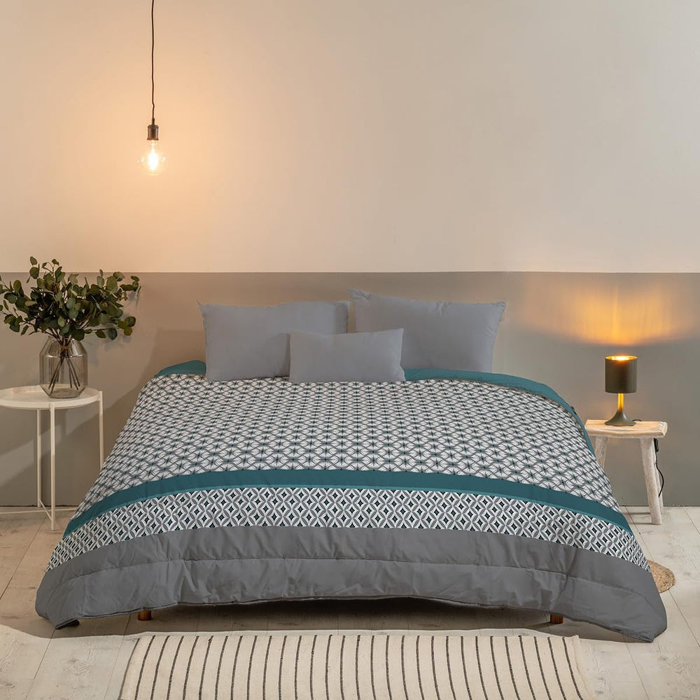 Bleu Câlin Bedruckte 1-Personen-Hermance-Steppdecke, Polyester, blau/grau, 140 x 200 cm. Bettdecken und Steppdecken Naty Shop Blau/grau/weiß 220 x 240 cm