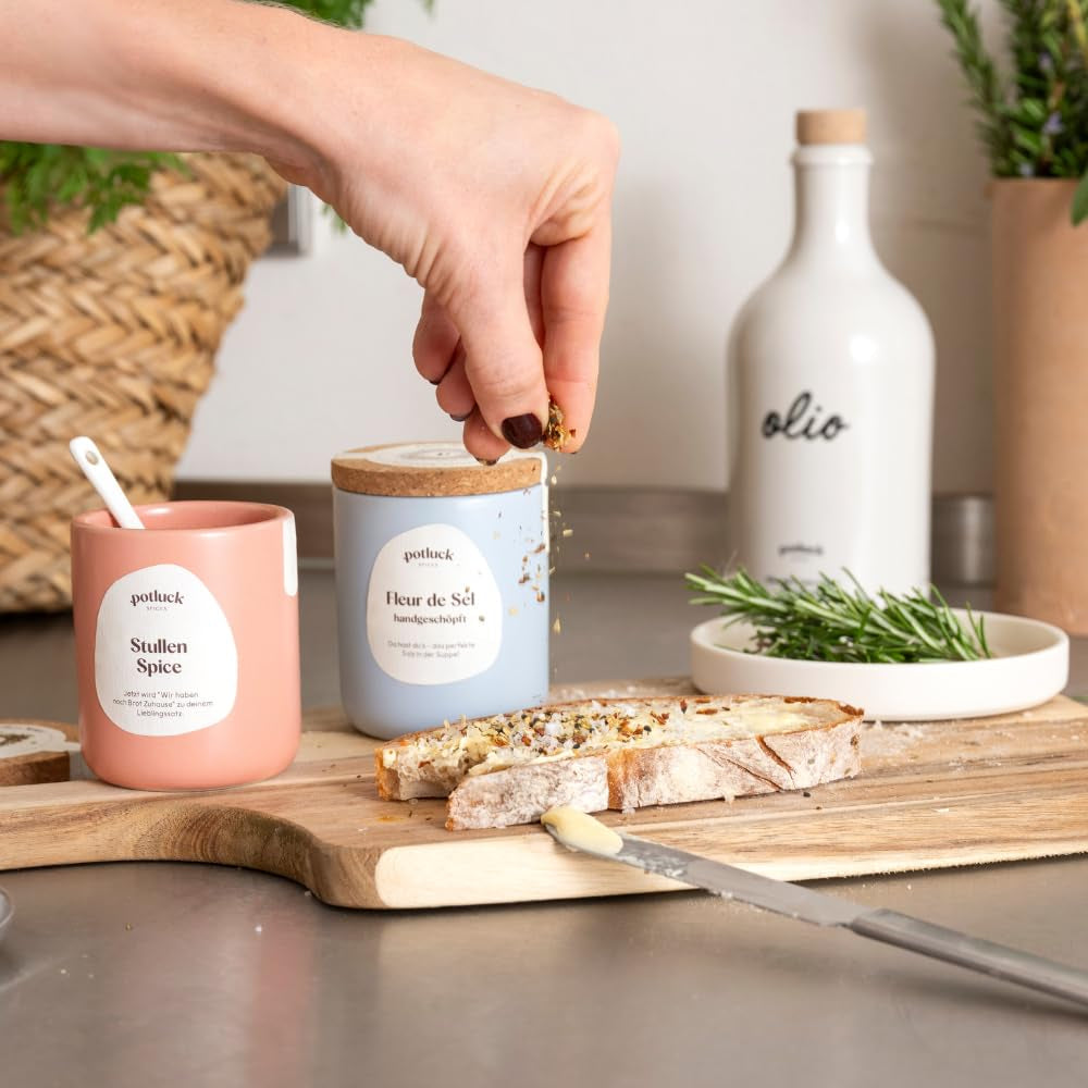 Potluck | Stullengewürz | Gewürzzubereitung im Keramiktopf | 60 g | Vegan, glutenfrei und mit natürlichen Zutaten