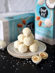 Zuckerfreie Kokospralinen mit Mandeln, Feel FIT, ohne Zuckerzusatz, 17 % Protein, 63 g