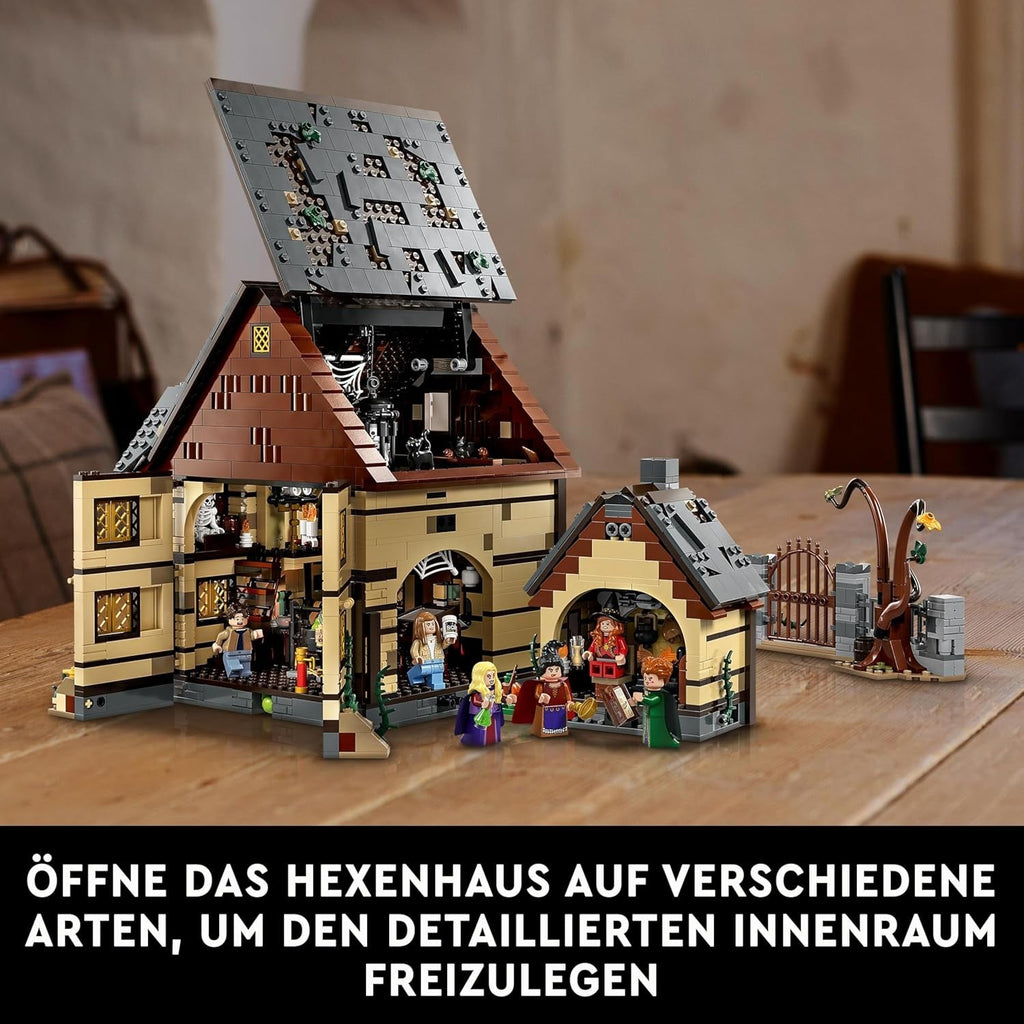 LEGO Ideas Hocus Pocus: Setul casei vrăjitoarelor surorilor Sanderson, kit de colecție pentru adulți cu casă, 6 minifigurine și accesorii, femei și bărbați 21341 Seturi de constructie Besuche den LEGO-Store