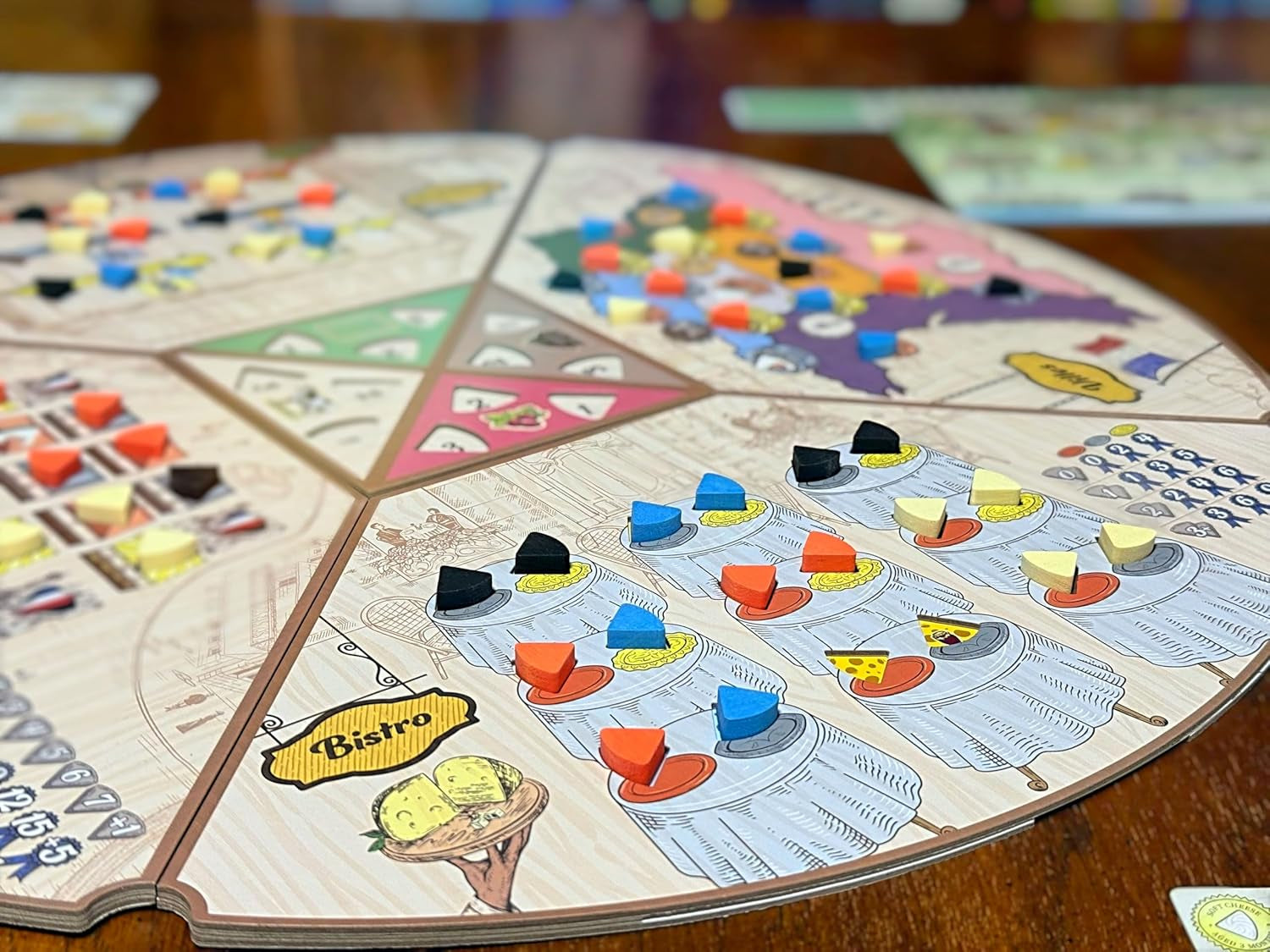 Asmodee – Cheese – Road to Infamy – Strategie-Brettspiel – Worker Placement – ​​Master Cheese – ab 14 Jahren – 1 bis 4 Spieler – 40 Minuten – französische Version