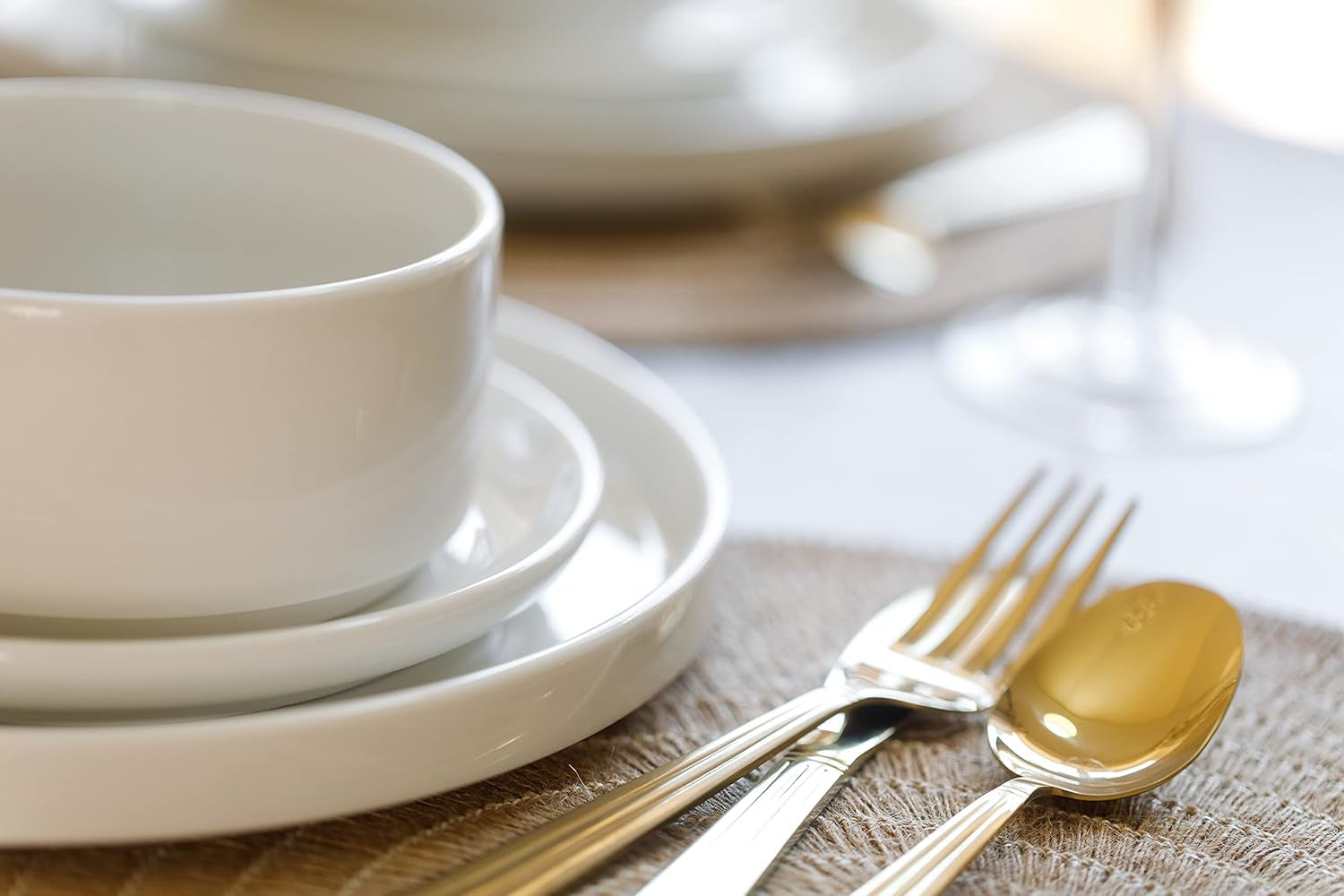 Mikasa Camberlie Essgeschirr Set, Weißes Porzellan Im Scandi Style, Teller Und Schüsseln, 12Er Set Seturi vesela masa Naty Shop