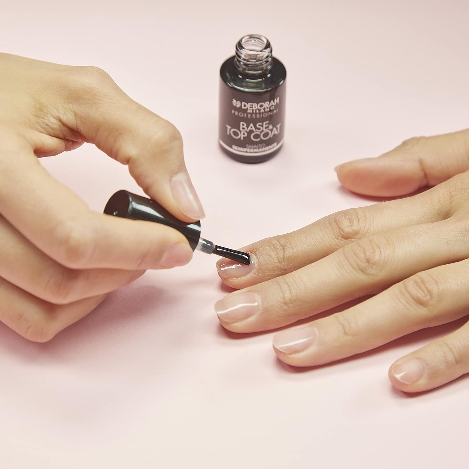 Milano Professional semipermanenter Nagellack, Nr. 21 Burgunderrot, volumengebender Effekt, lang anhaltend, für intensive und glänzende Nägel, 4,5 ml