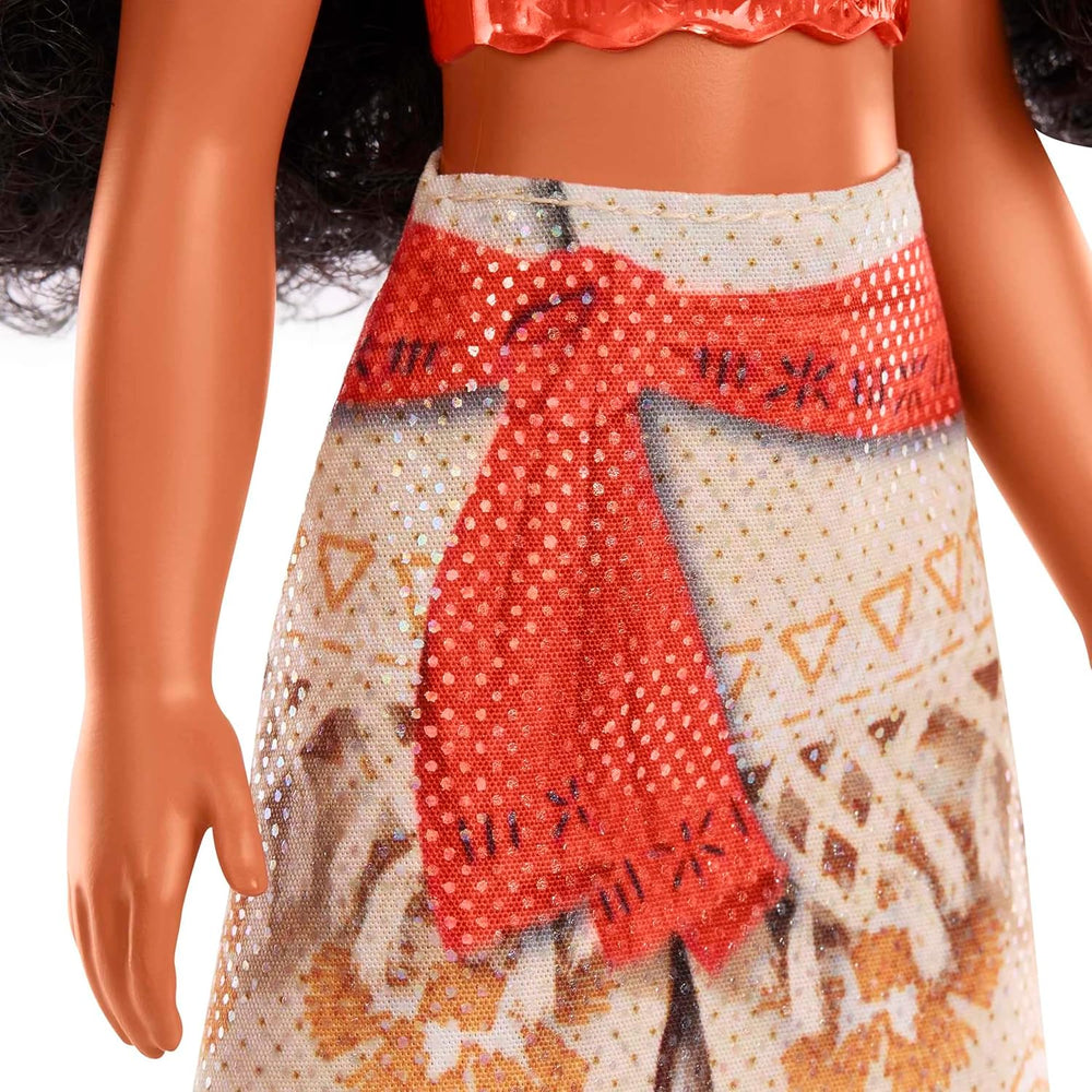 Mattel DISNEY Moana - Păpușă la modă articulată cu ținută strălucitoare, bandă detașabilă și colier, pentru copii cu vârsta de 3 ani și peste, HPG68