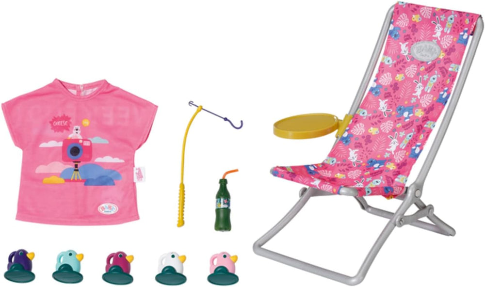 BABY born 832790 Weekend Fishing - Set de accesorii pentru păpuși pentru pescuit cu șezlong cu imprimeu viu, măsuță laterală, sticlă, coșuleț, rățuște și undiță, precum și cămașă lungă roz, Roz