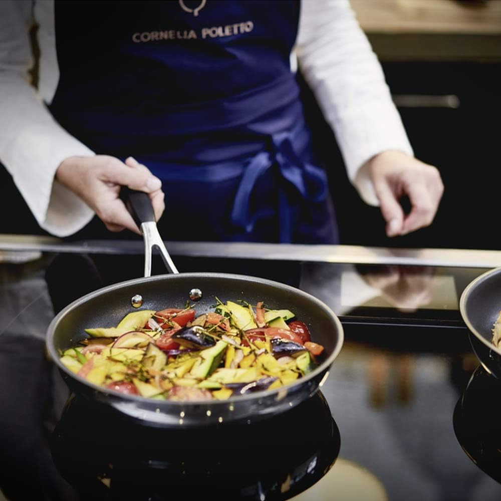 Pfannen ZWILLING CORNELIA POLETTO, mit Antihaftbeschichtung in 4 Schichten mit Diamantpartikeln, Edelstahl 18/10, für alle Herdarten, auch Induktion. Töpfe und Pfannen Naty Shop