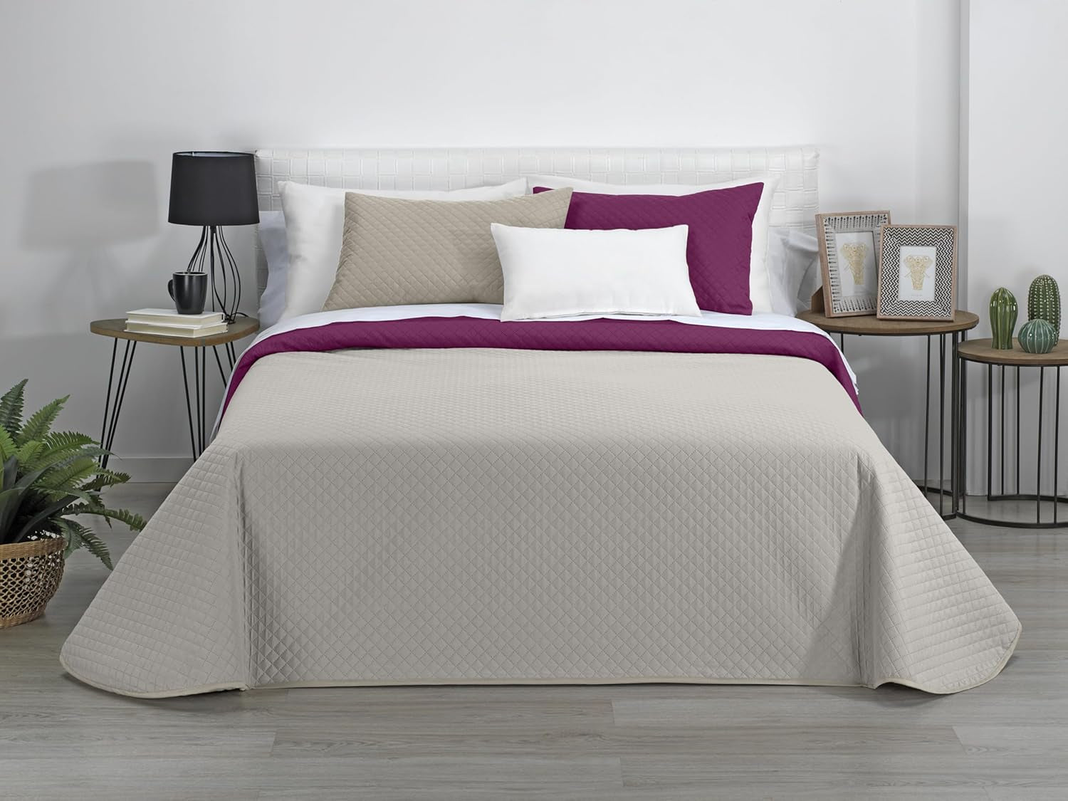 AVA | Cuvertură Reversibilă | Pentru Toate Anotimpurile | Culoare - Gri/Fucsia | Pentru Pat 180 Cm. (270 X 270 Cm. Ancho X Alto) | Cuvertură cu matlasare Plapumi si pilote Naty Shop