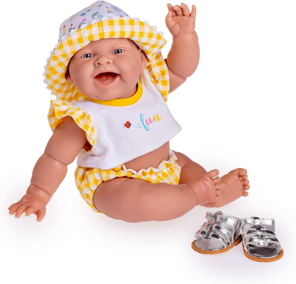 JC Toys - Lola Lemon Twist Puppe, 36 cm, weiches Vinyl, lächelndes Gesicht, sitzende Puppe, Kleidung mit Vichy und Sandalen, Mädchen, 2 Jahre