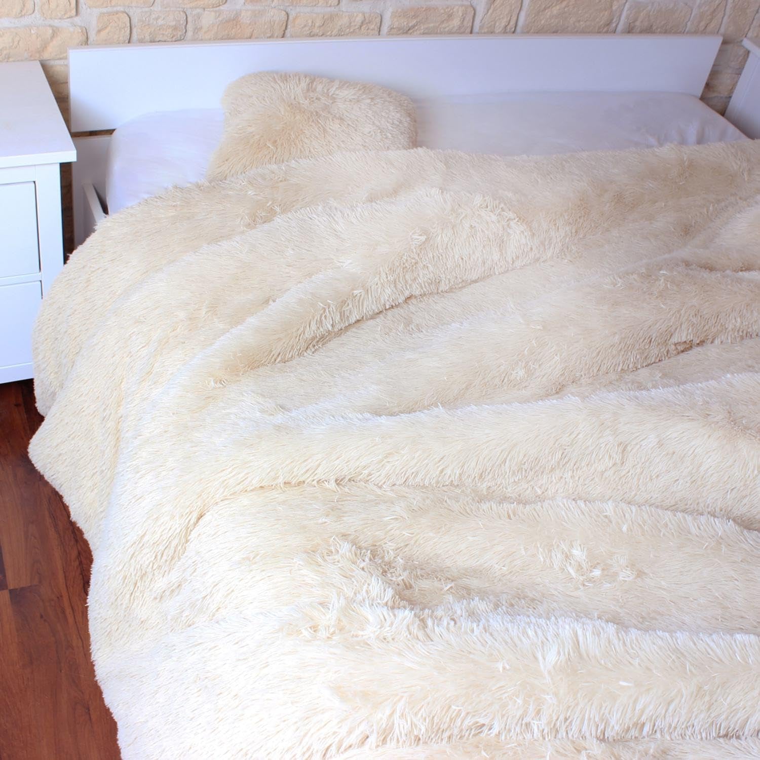 HOME DECO FACTORY Steppdecke mit langen Haaren, 220 cm x 240 cm, beige Steppdecken und Steppdecken Naty Shop