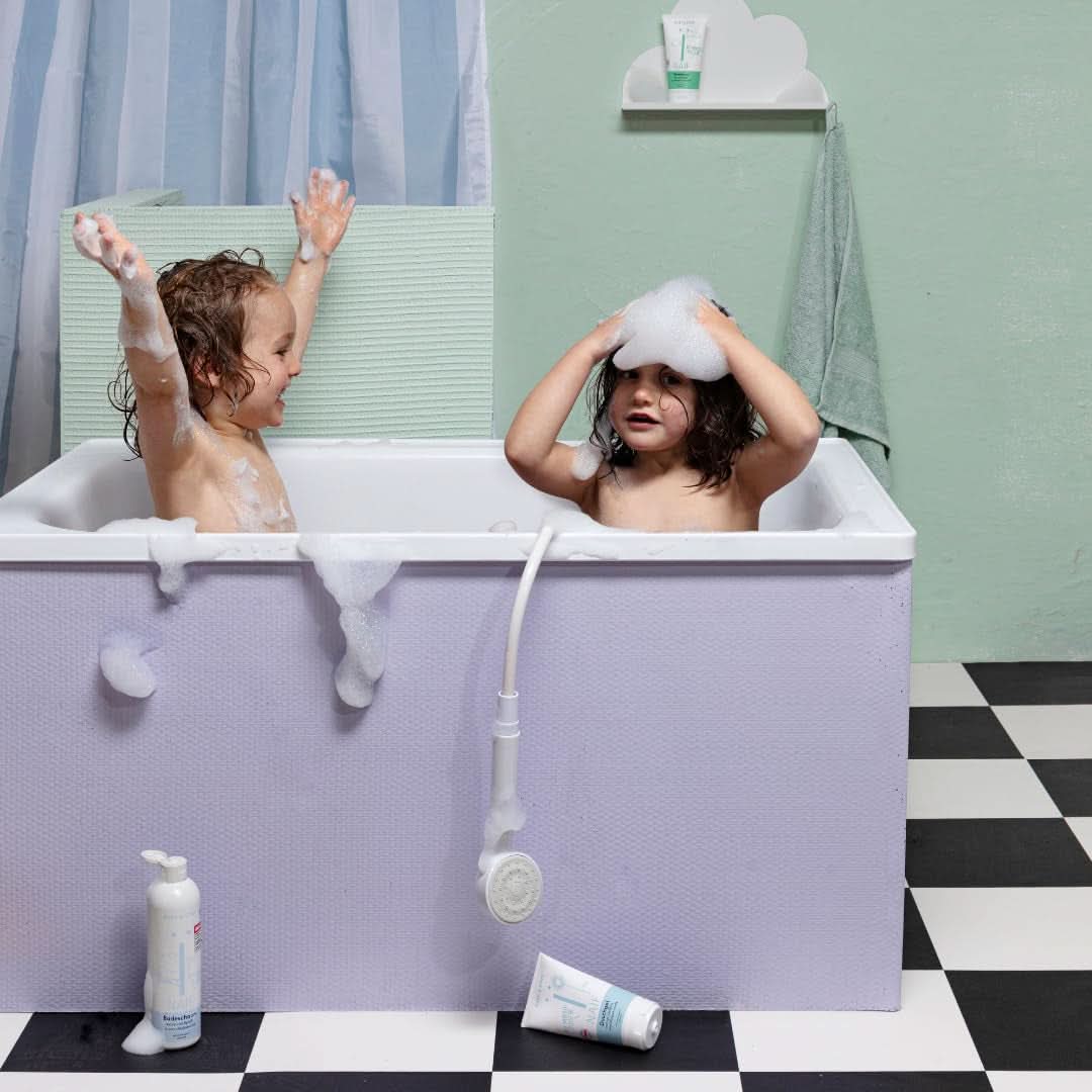 Naïf nahrhaftes Waschgel – Für Babys und Kinder – Natürliche Inhaltsstoffe – 100 % vegan – 200 ml Mutter und Kind Naty Shop