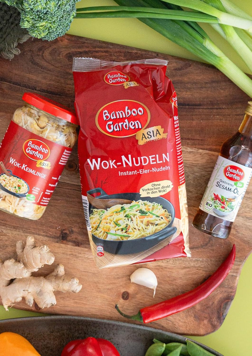 Bamboo Garden - Tăiței Wok | Tăiței instant cu ou | Se amestecă, nu necesită pre-gătire | Pentru preparate asiatice la wok | 250 g într-o pungă
