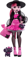 Păpușă Monster High Draculaura cu animalul ei de companie, pisica liliac Count Fabulous, și accesorii precum rucsac, carte de vrăji, cutie Bento și multe altele, HRP64 Papusi Naty Shop Contele Fabulos