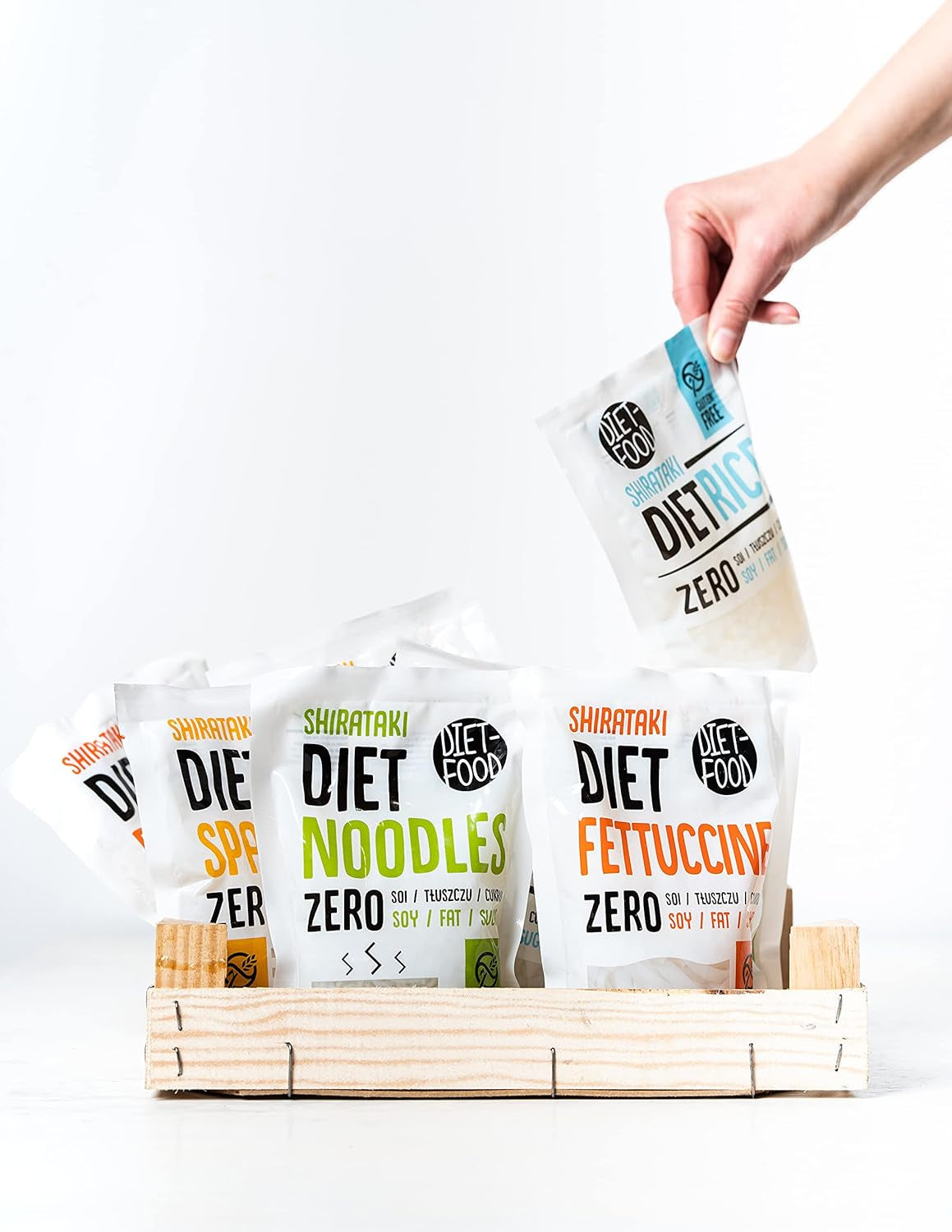 Shirataki-Nudeln DIÄT-FOOD kohlenhydratarme, kalorienarme Konjak-Nudeln, veganes Essen, fettfrei, sojafrei, glutenfrei, wasserlösliche Diätnudeln, kalorienarm, 200 Gramm