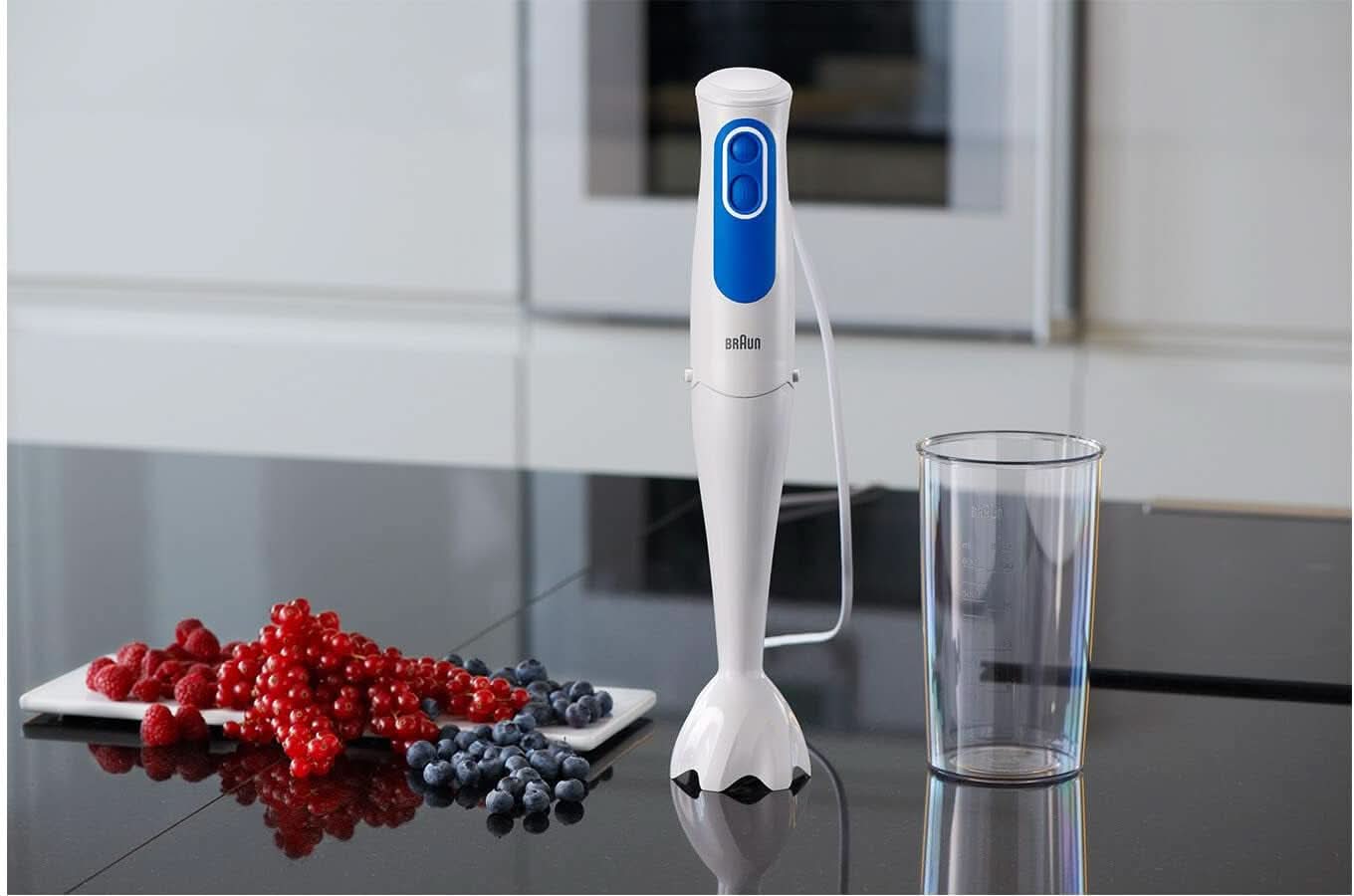 Braun Multiquick 3 MQ 3000 Smoothie+ Stabmixer – Pürierstab Mit 2 Geschwindigkeiten, Powerbell plus Und Splashcontrol-Technologie, 700 Watt, Inkl. 600 Ml Mix- & Messbecher, Blau/Weiß Bucatarie Naty Shop