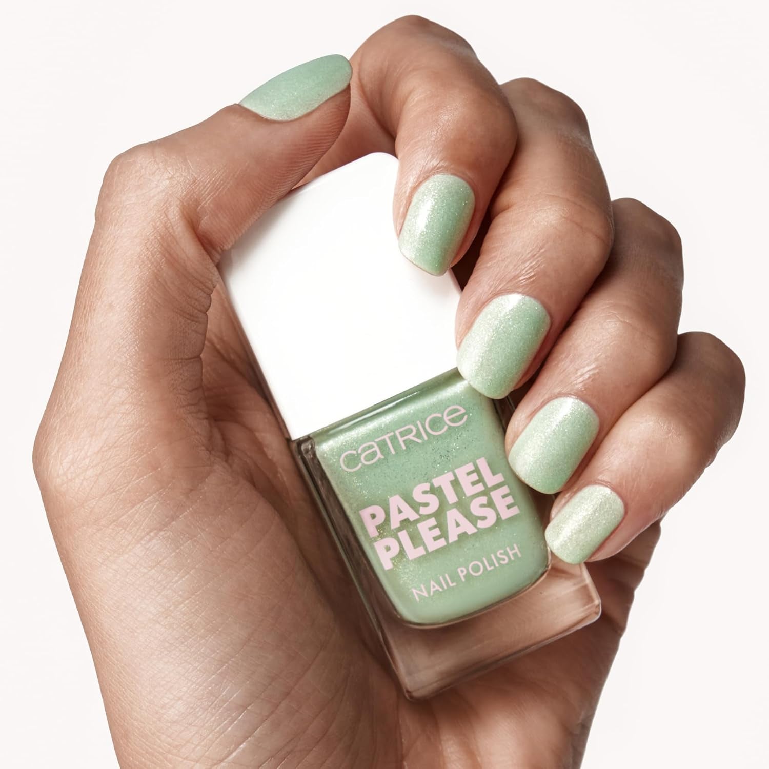 Oja Catrice Pastel Please 040 Mint Breeze, ojă strălucitoare verde deschis, colorată intens, foarte pigmentată, vegană, 10,5 ml