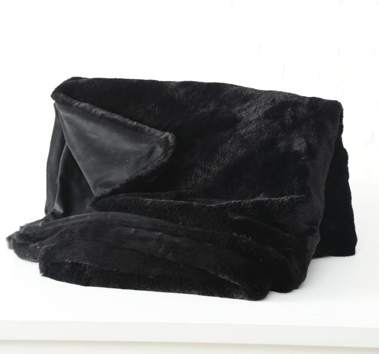 Boltze Storan Decke (Größe 150 x 200 cm, beige Farbe, bequeme Polyesterdecke, ideal für kalte Winterabende, Felloptik) 1015378 BOLTZE Betten und Decken Schwarz