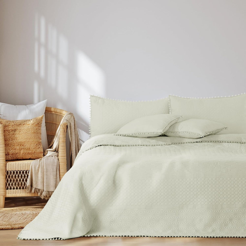 Ameliahome Tagesdecke mit Pompons, 220 x 240 cm, doppelseitige Tagesdecke, Ultraschall-Steppung, Polyester, Meadore, Grau, Betten und Decken, Besuche den AmeliaHome-Store Creme Meadore, 240 x 260 cm