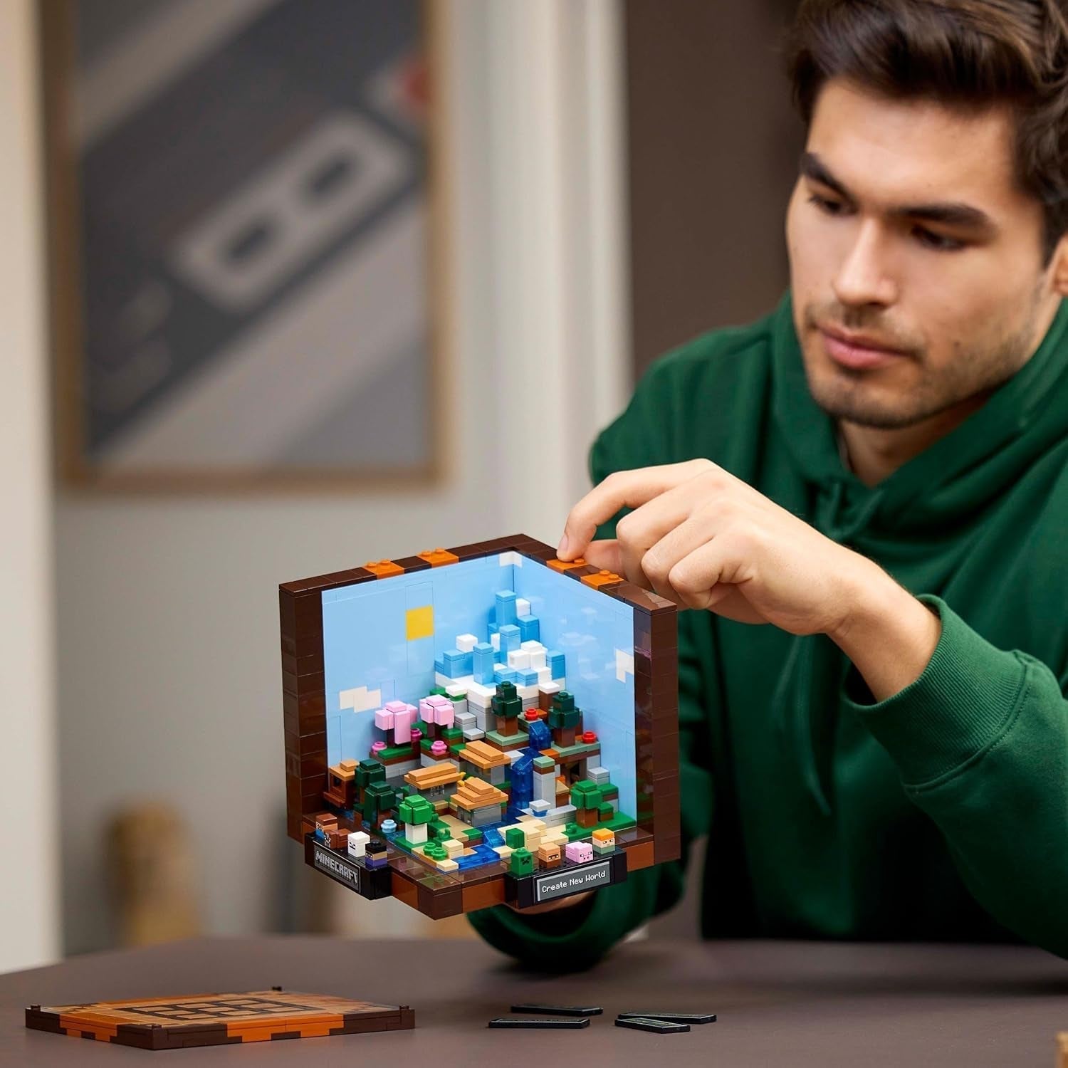 LEGO Minecraft Die Werkbank Bauset 8 Figuren Videospielset inklusive Steve Alex Creatures and Biomes 15-jähriges Jubiläumsmodell Geschenkidee für Erwachsene Männer Frauen 21265 Bausets Beuche den LEGO-Store